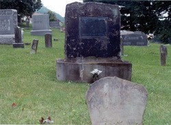 Headstone and Marker for William Galloway Ice